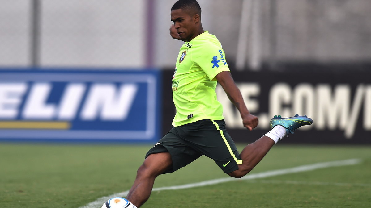 Douglas Costa