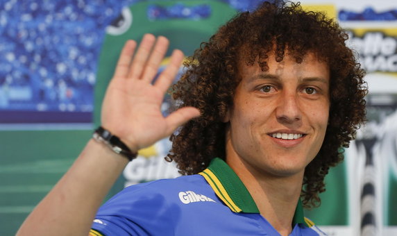 6. David Luiz - z Chelsea do PSG za 50 mln euro