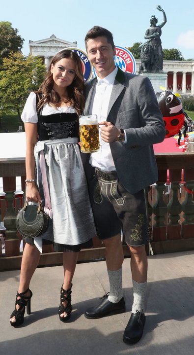 Anna i Robert Lewandowscy na Oktoberfest w 2017 roku