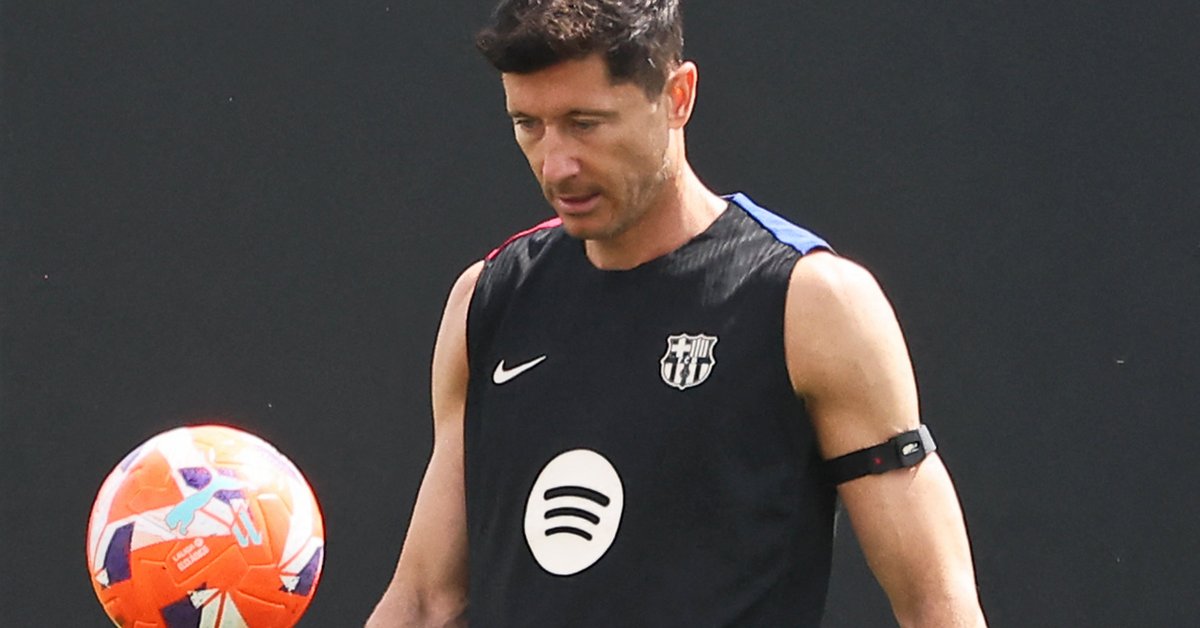 FC Barcelona pokazała zdjęcie Roberta Lewandowskiego. Uwagę zwraca jedno