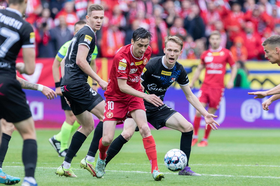 Juliusz Letniowski jest na dobrej drodze do pozostania w Widzewie. Klub zamierza wykupić go z Lecha.