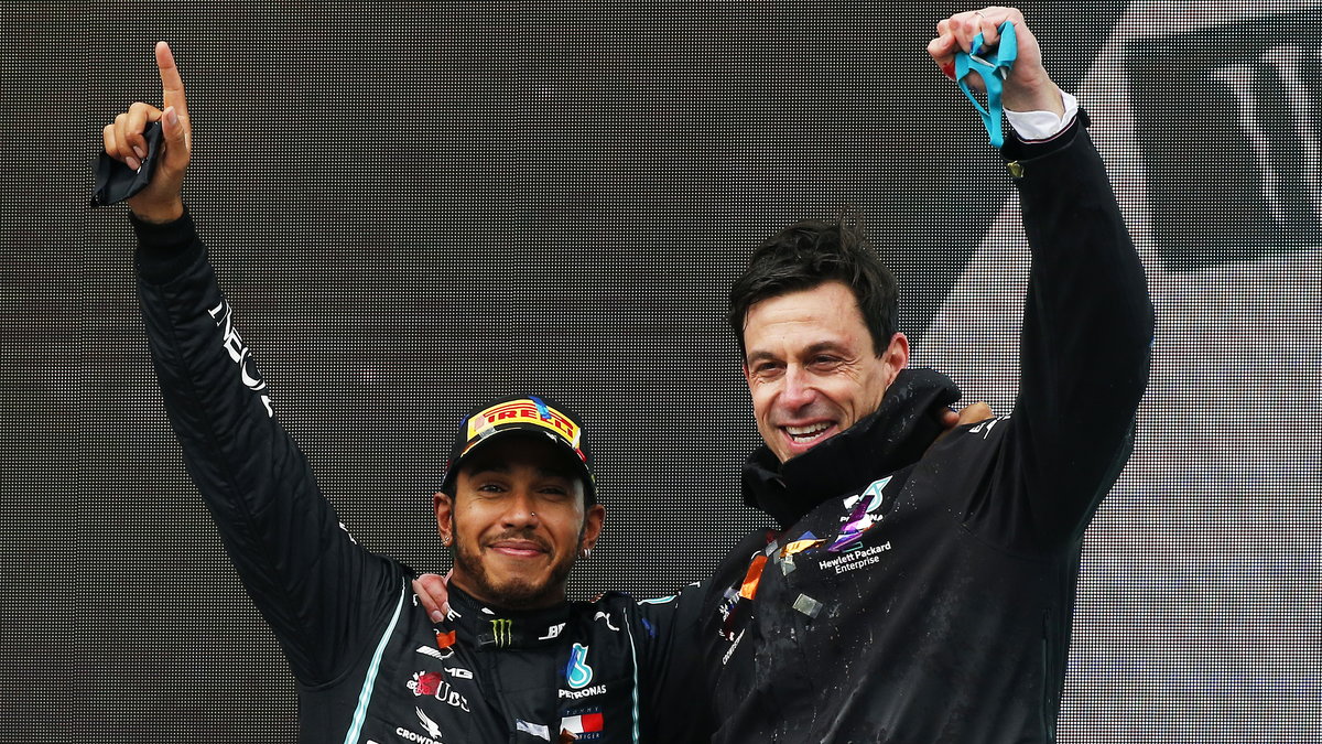 Lewis Hamilton i Toto Wolff