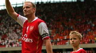 FBL-ARSENAL-AJAX-BERGKAMP