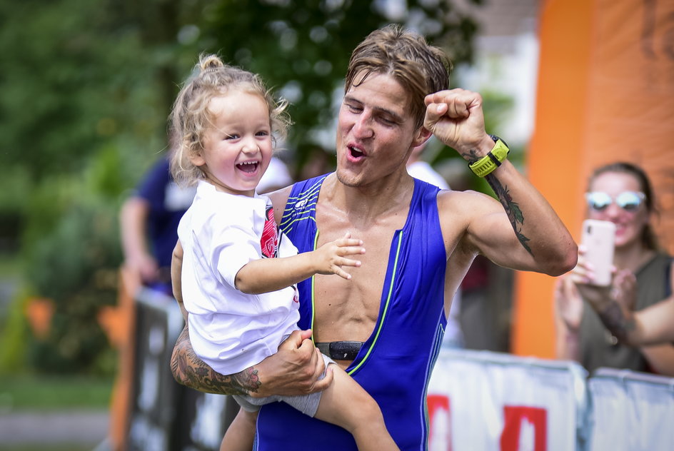 Czas Cezarego Wilka zajmują dziś treningi i starty w zawodach triathlonowych.