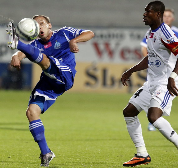 PIŁKA NOŻNA LIGA POLSKA GÓRNIK ZABRZE RUCH CHORZÓW