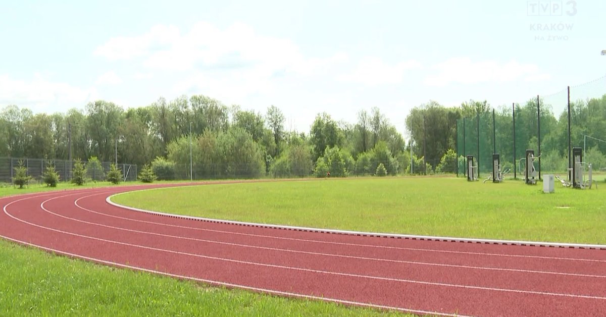 Wydali prawie 17 mln zł na stadion. Pomylili się o... 4 metry