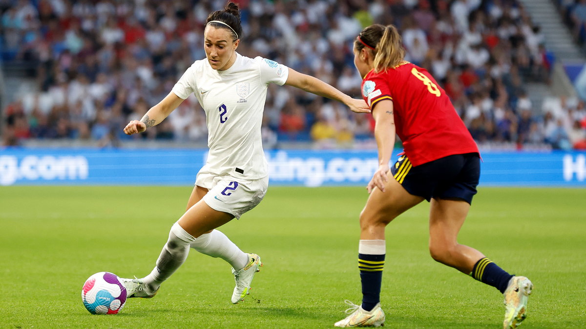 Lucy Bronze