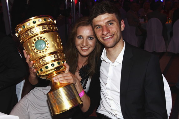 Thomas Mueller z żoną Lisą