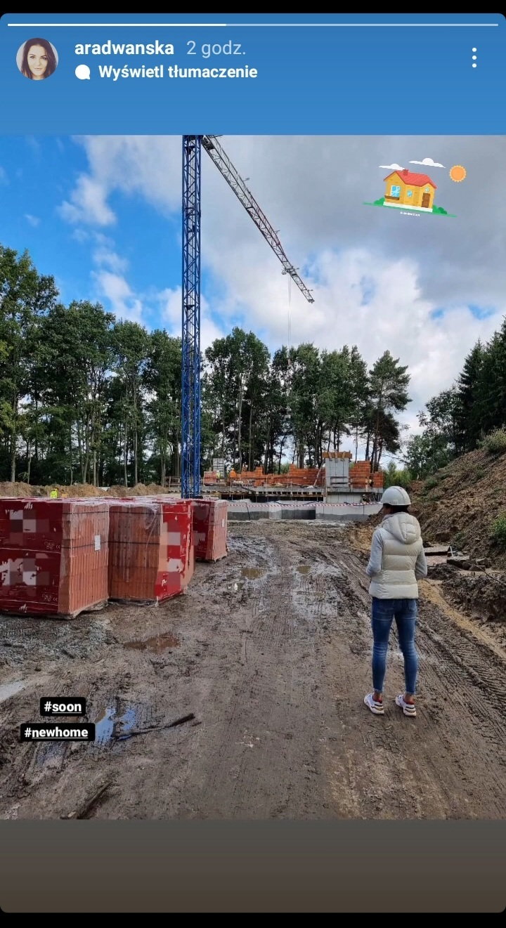 Agnieszka Radwańska na placu budowy swojego domu we wrześniu 2021 r.