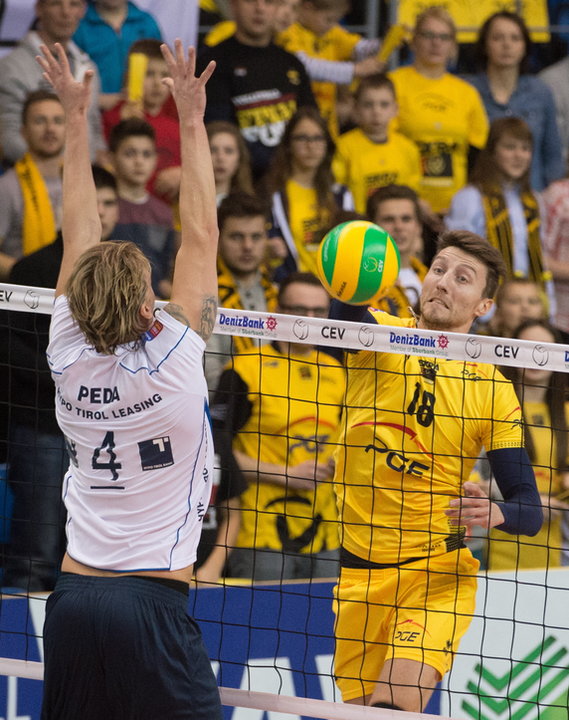 BEŁCHAÓW LM SIATKARZY PGE SKRA HYPO TIROL INNSBRUCK ( Nicolas Marechal Janis Peda )