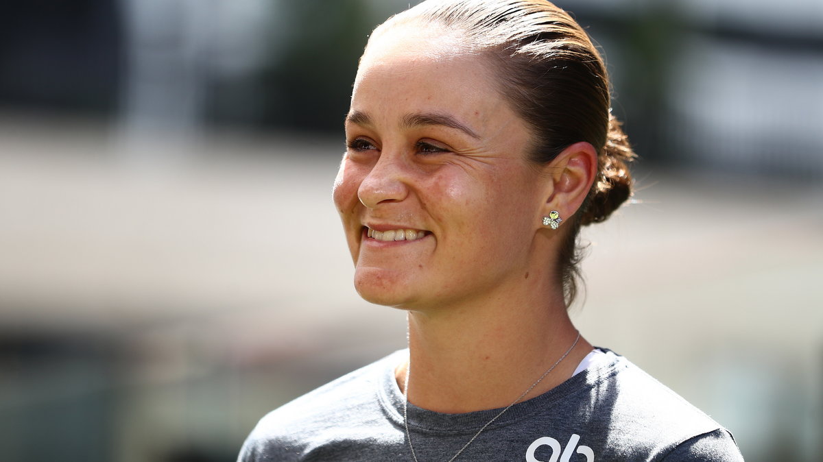 Ashleigh Barty znakomicie odnajduje się na polu golfowym