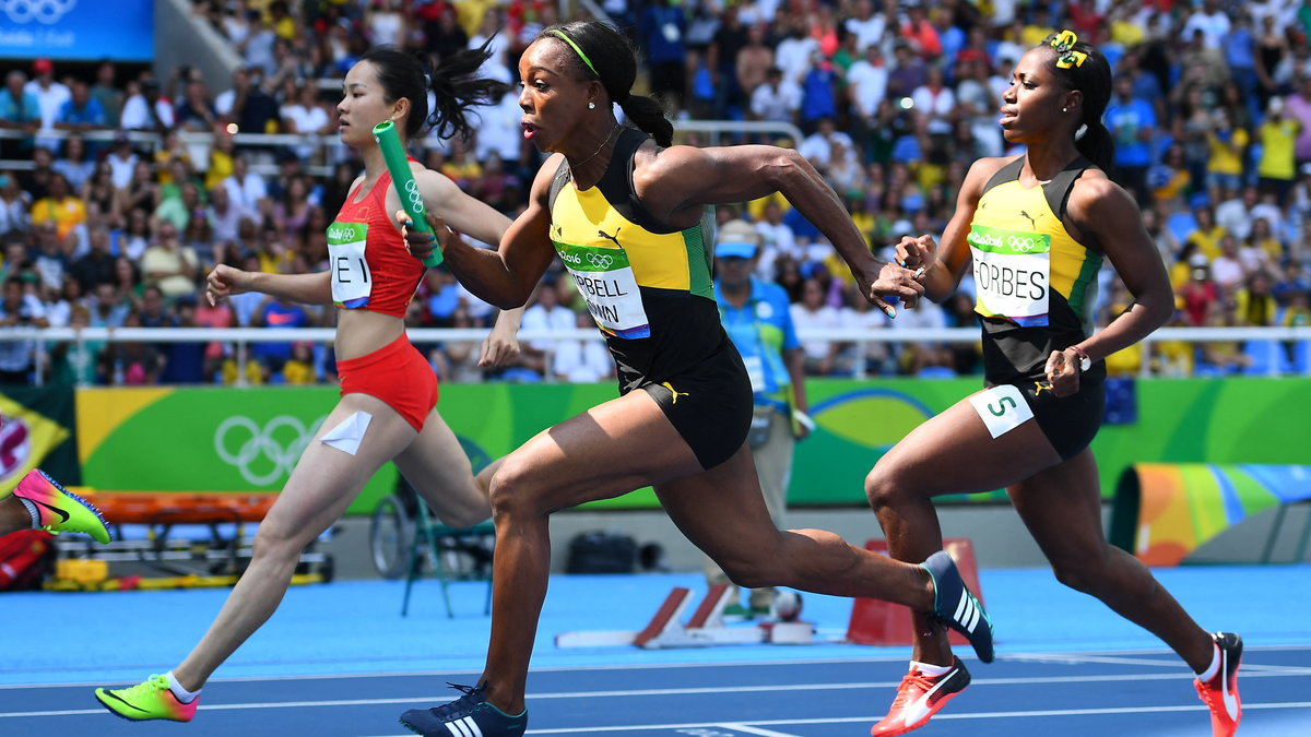 Veronica Campbell-Brown i Sashalee Forbes