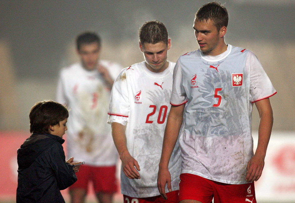 Pierwszy mecz w kadrze (4:0 z Estonią). Łukasz Piszczek z nr 20, obok Adam Kokoszka