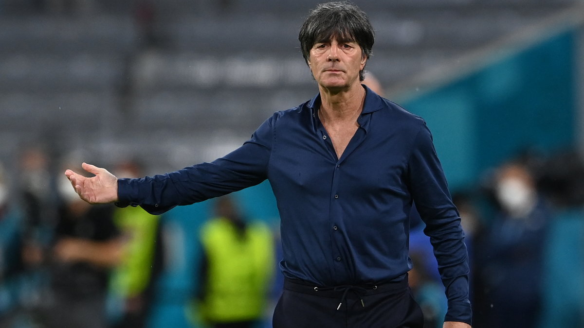 Joachim Loew jest wściekły z powodu braku treningu na murawie Wembley