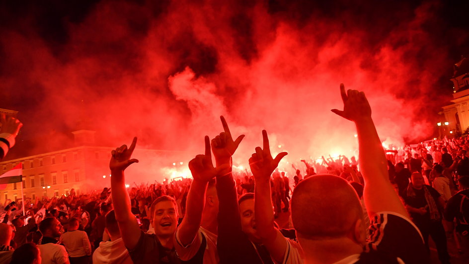 18520392 - PIŁKA NOŻNA EKSTRAKLASA LECH POZNAŃ LEGIA WARSZAWA (Kibice Legii Warszawa)