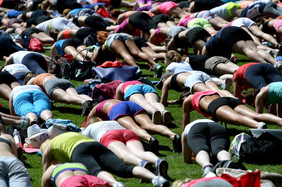 WARSZAWA TRENING FITNESS PRÓBA BICIA REKORDU GUINNESSA (trening)