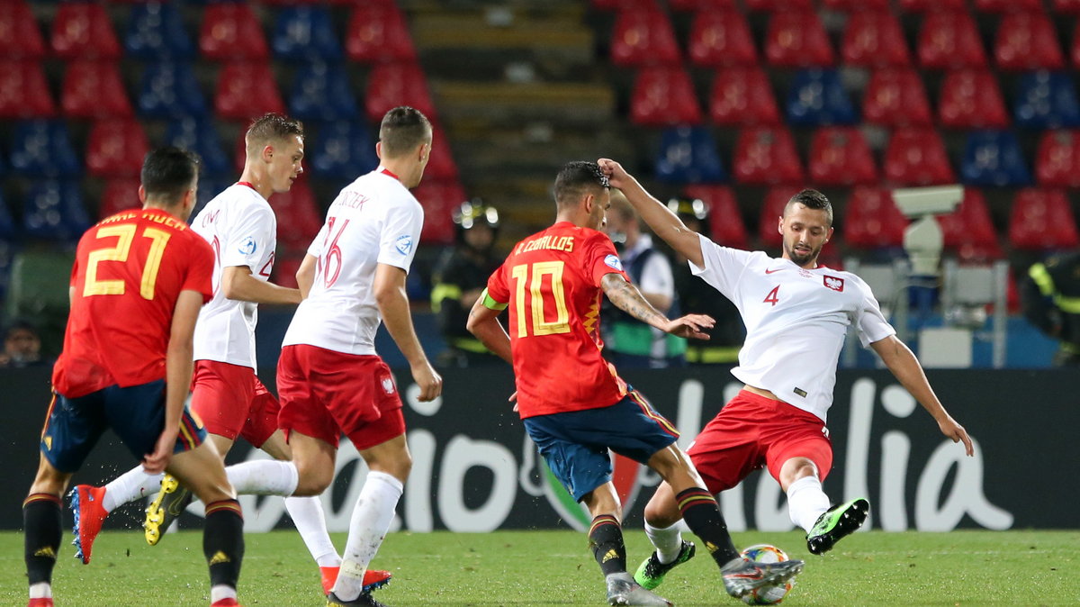 Mateusz Wieteska (Polska U-21) i Dani Ceballos (Hiszpania U-21)