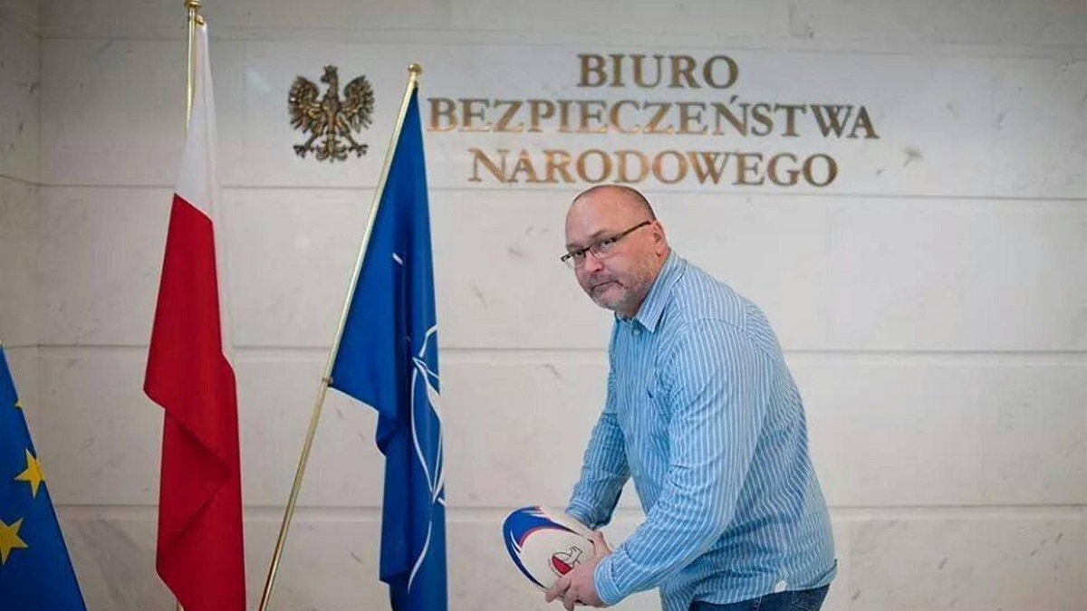 Odpowiada za bezpieczeństwo kraju, a teraz porządzi polskim rugby