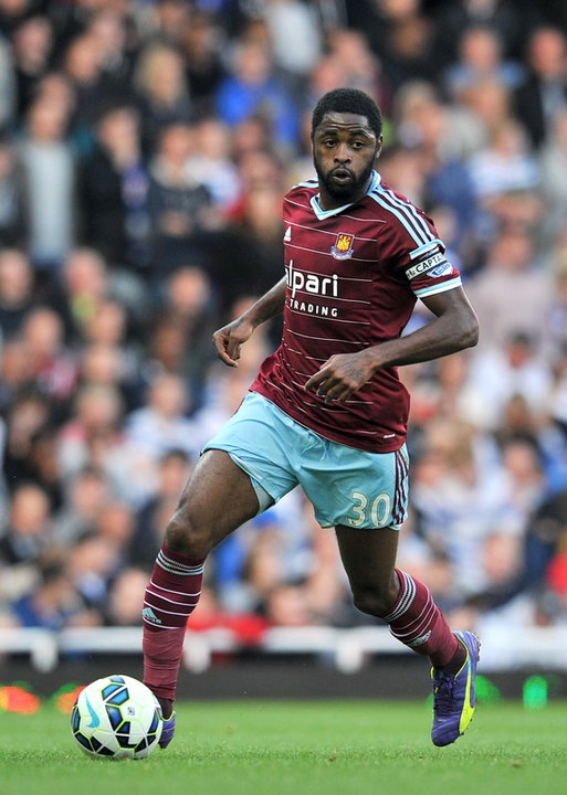 6. Alex Song – 19 mln dolarów