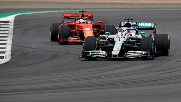 Formuła 1: Sebastian Vettel (Ferrari) i Lewis Hamilton (Mercedes)