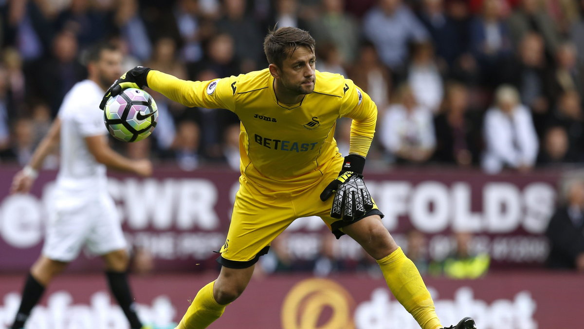 Burnley v Swansea City - Premier League