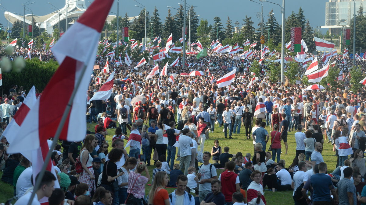 Taki widok już dobrze znamy. Teraz protesty przenoszą także się na stadiony