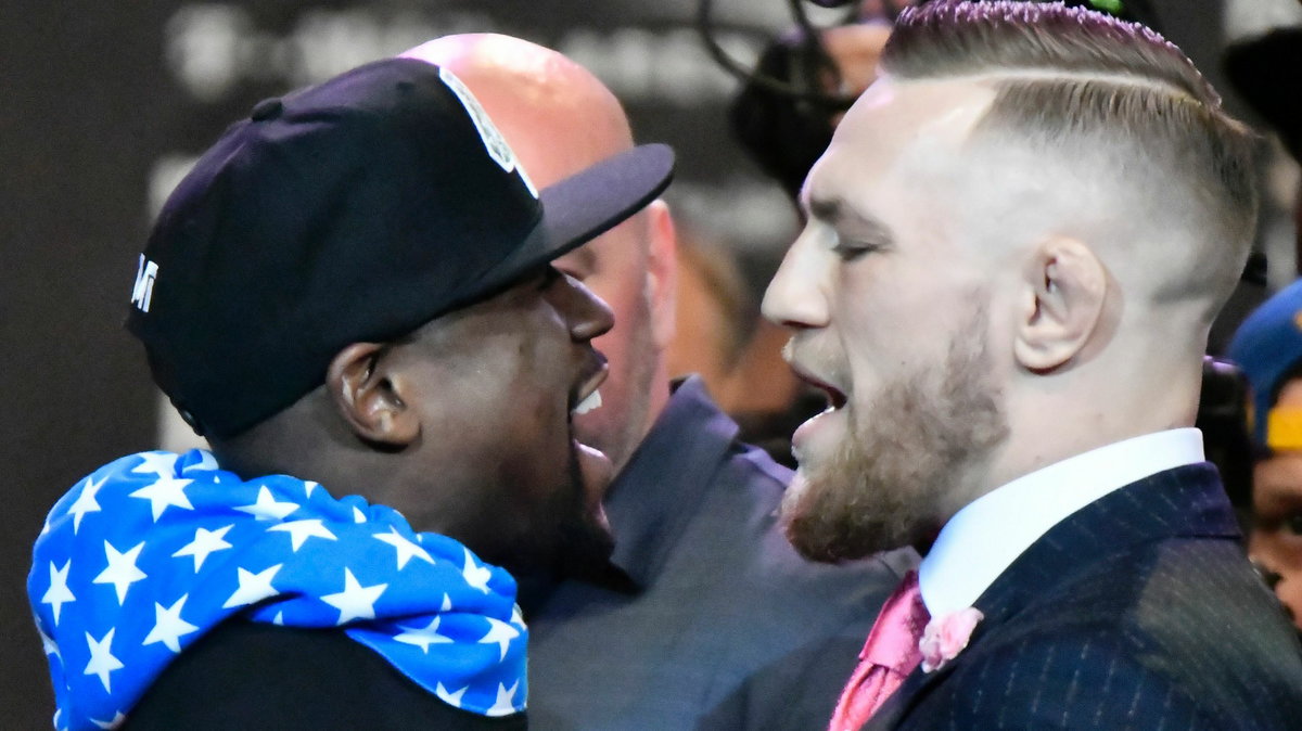 Floyd Mayweather Jr - Conor McGregor