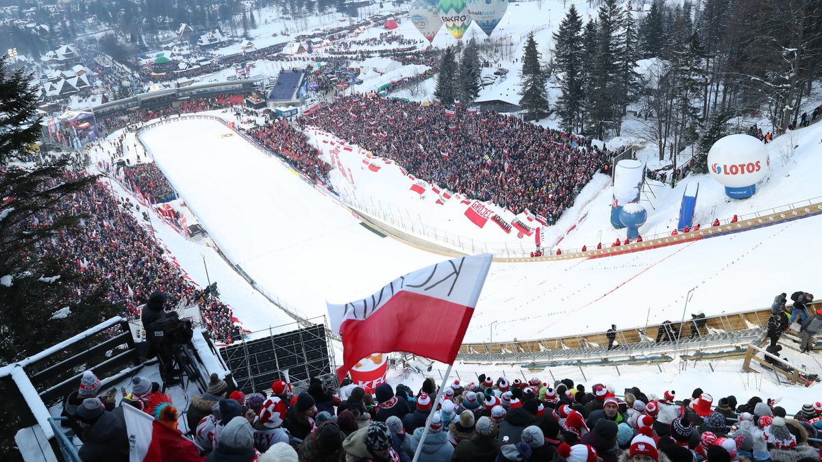 Kibice podczas zawodów Pucharu Świata w skokach narciarskich w Zakopanem (19.01.2019)