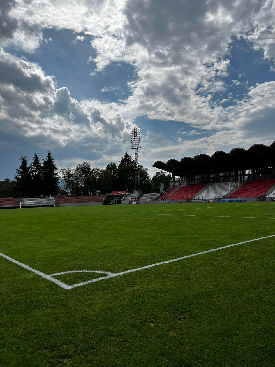 Dziś do regionu wróciła "duża" piłka. W sezonie 2021/22 awans do Ligue 2 wywalczyło Annecy FC. Projekt jednak jest już zdecydowanie mniejszy od Evian. 