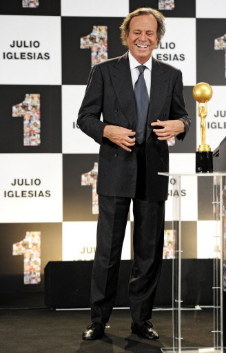 Julio Iglesias