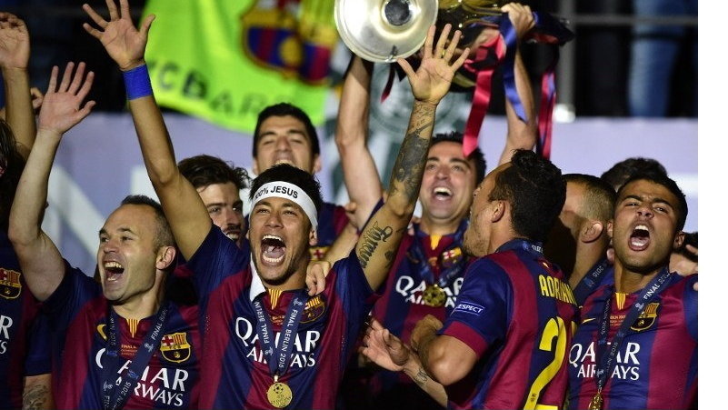 Broniąca trofeum Ligi Mistrzów FC Barcelona zagra m.in. w Mińsku, fot. Olivier Morin / AFP