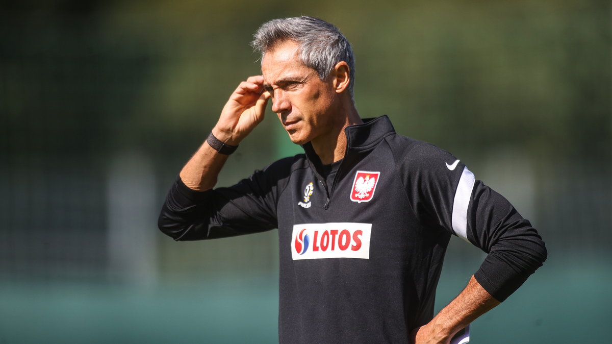 Paulo Sousa dokonał aż ośmiu zmian w porównaniu ze spotkaniem z Albanią