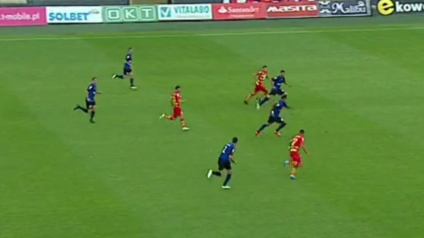 Zawisza - Jagiellonia (0:2): Piątkowski zaskakuje Sandomierskiego 