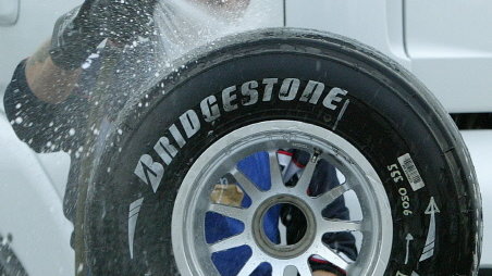 AUTO-F1-BRIDGESTONE