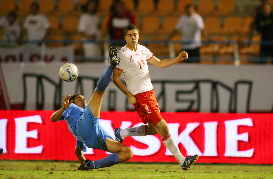 Debiut Roberta Lewandowskiego w kadrze. Wrzesień 2008 roku. San Marino – Polska 0-2 i gol Lewego. 