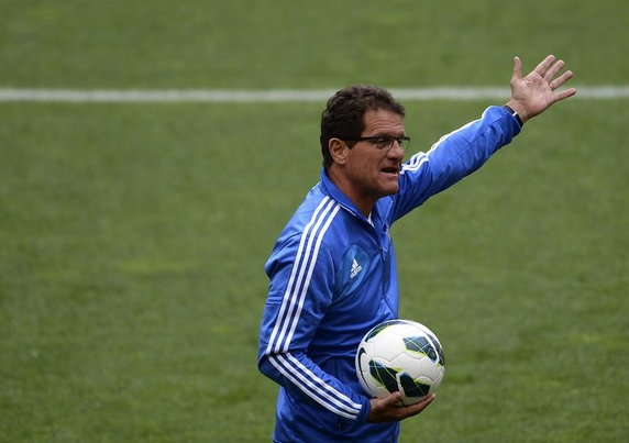 1. Fabio Capello (Włochy, trener reprezentacji Rosji) zarobki - 10,84 miliona dolarów rocznie.