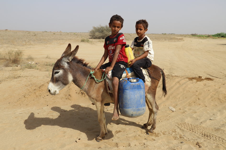 Jednym ze skutków wojny w Jemenie jest niedobór jedzenia i wody pitnej