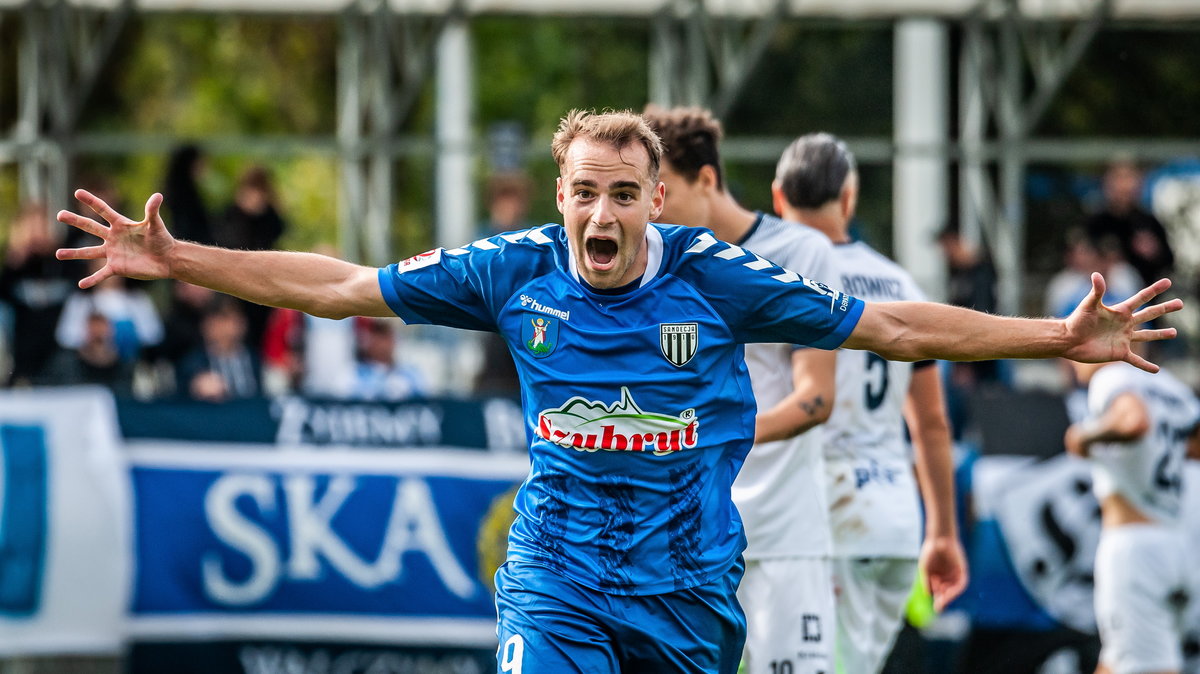 Sandecja pokonała Hutnika