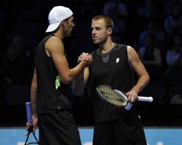 Łukasz Kubot (L) i Oliver Marach (P)