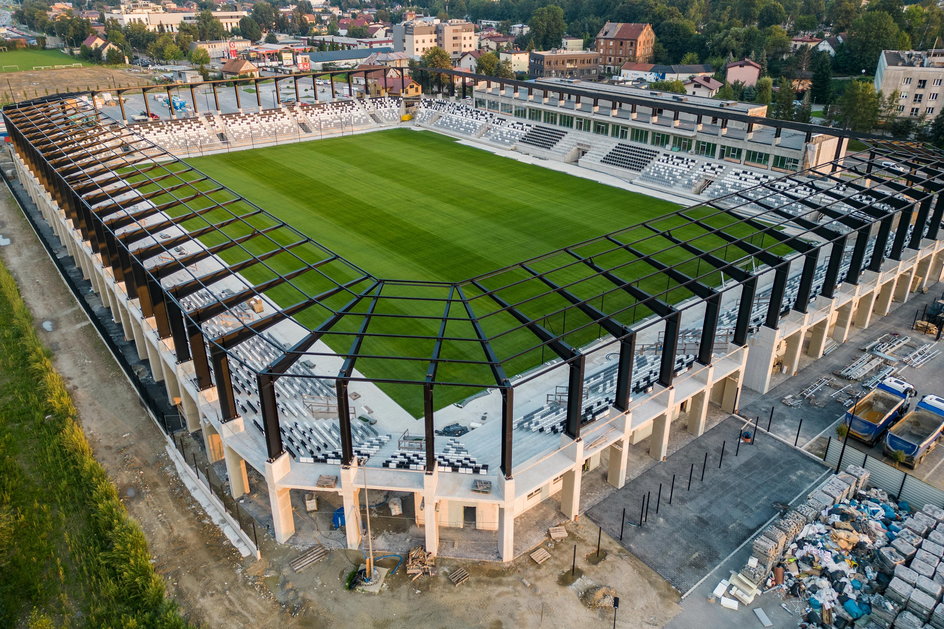 Budowa stadionu w Nowym Sączu (sierpień 2023 r.)