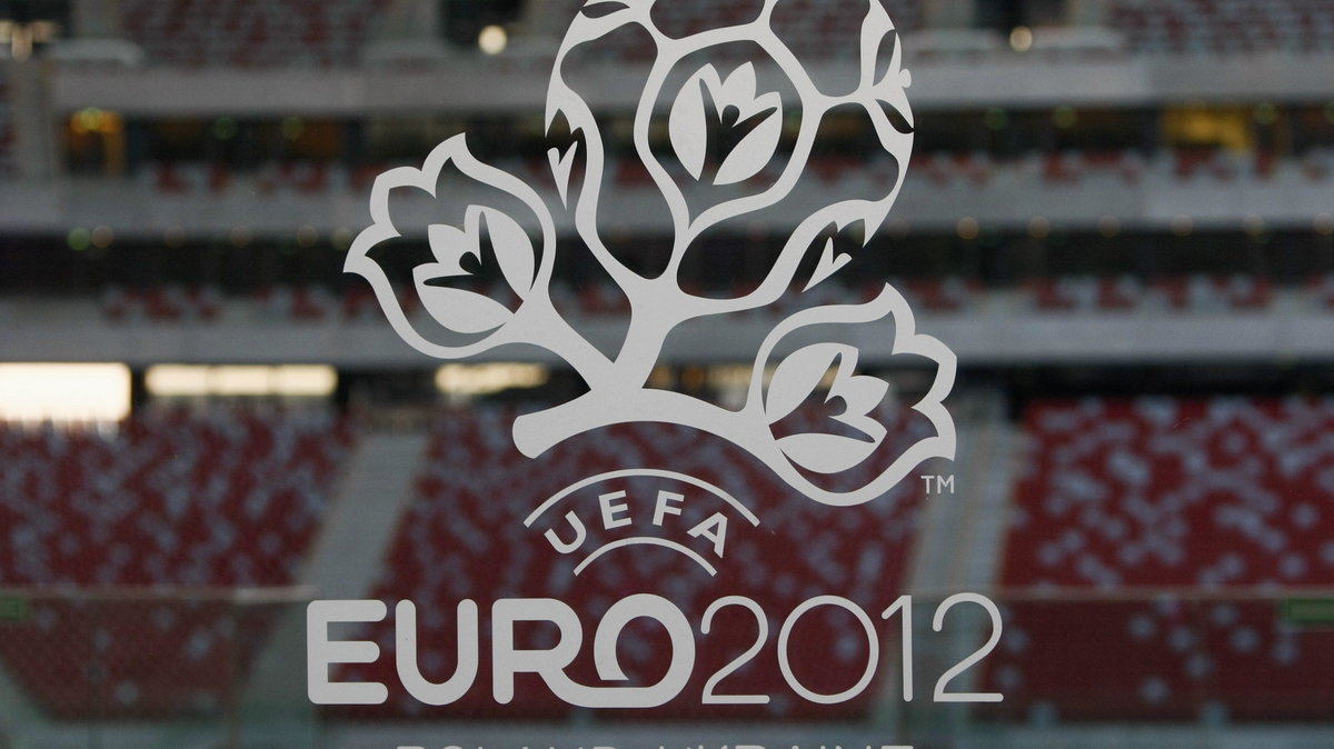 Logo Euro 2012 na Stadionie Narodowym, fot. Reuters