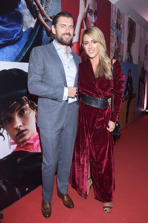 Karolina Szostak z partnerem na Elle Style Awards 2017