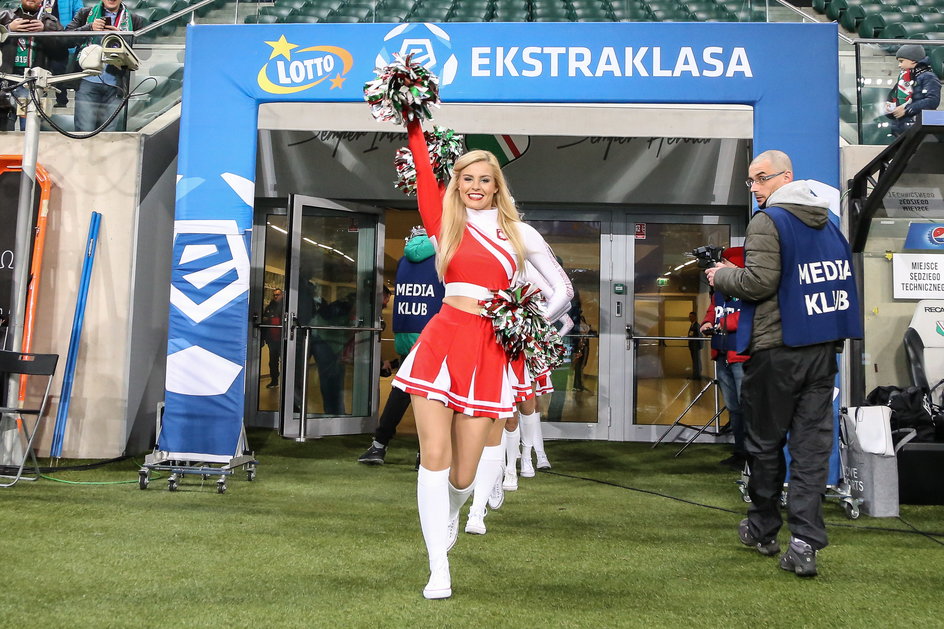 Cheerleaderki podczas meczu Legii Warszawa z Górnkiem Zabrze