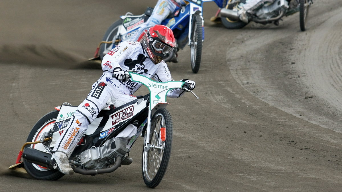 Andreas Jonsson (czerwony kask)