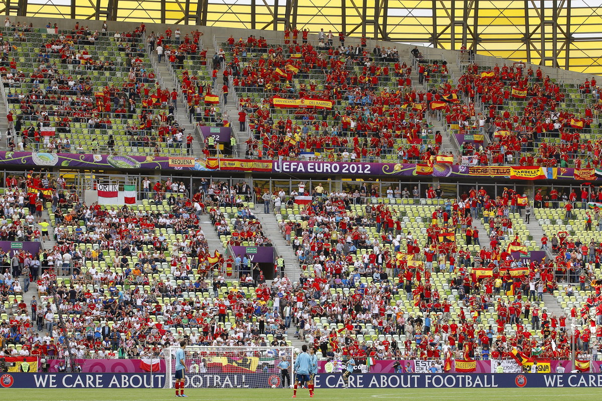 Hiszpańscy kibice na stadionie w Gdańsku