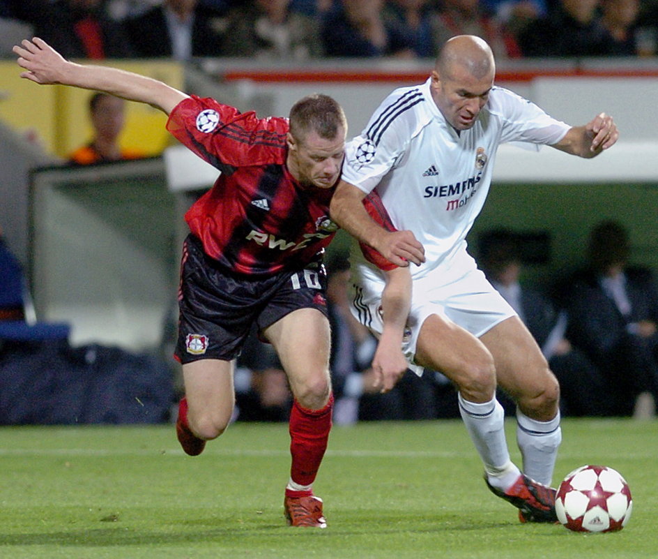 Jacek Krzynówek kontra Zinedine Zidane