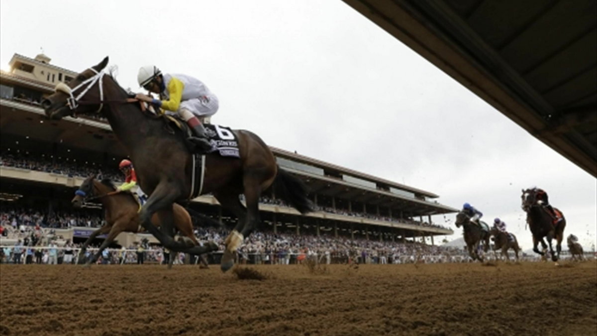 Forever Unbridled wygrywa Longines Breeders’ Cup Distaff