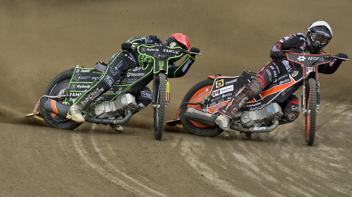 2021.05.24 Rybnik Zuzel eWinner 1.liga Sezon 2021 ROW Rybnik - Aforti Start Gniezno N/z Michael Jepsen Jensen (c), Miroslaw Jablonski (b) Foto Marcin Bulanda / PressFocus 2021.05.24 Rybnik Speedway Polish eWinner First League Season 2021 ROW Rybnik - Aforti Start Gniezno Michael Jepsen Jensen (c), Miroslaw Jablonski (b) Credit: Marcin Bulanda / PressFocus