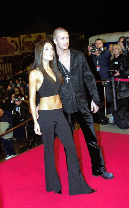 Victoria Beckham i David Beckham w 2001 roku