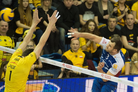 SIATKÓWKA LIGA POLSKA PGE SKRA BEŁCHATÓW ZAKSA (Dominik Witczak )